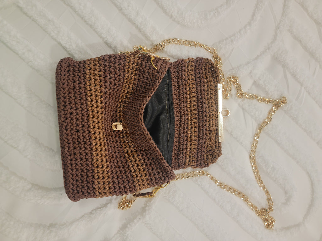 Small crossbody handbag for wallet and phone